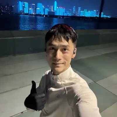 于怡华